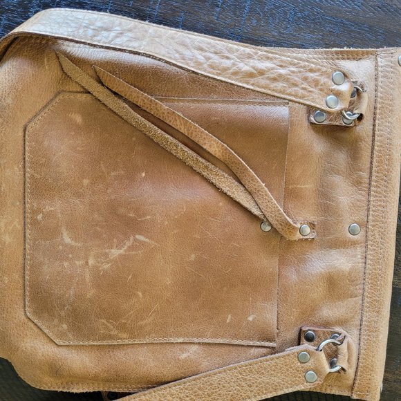 Genuine Leather Vintage Crossbody Messenger Bag Purse URBAN HEIRLOOMS used - Picture 7 of 7